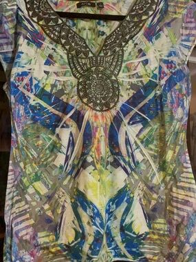 Apt. 9 2000’s Multi-Color Abstract Embellished Neck Tee